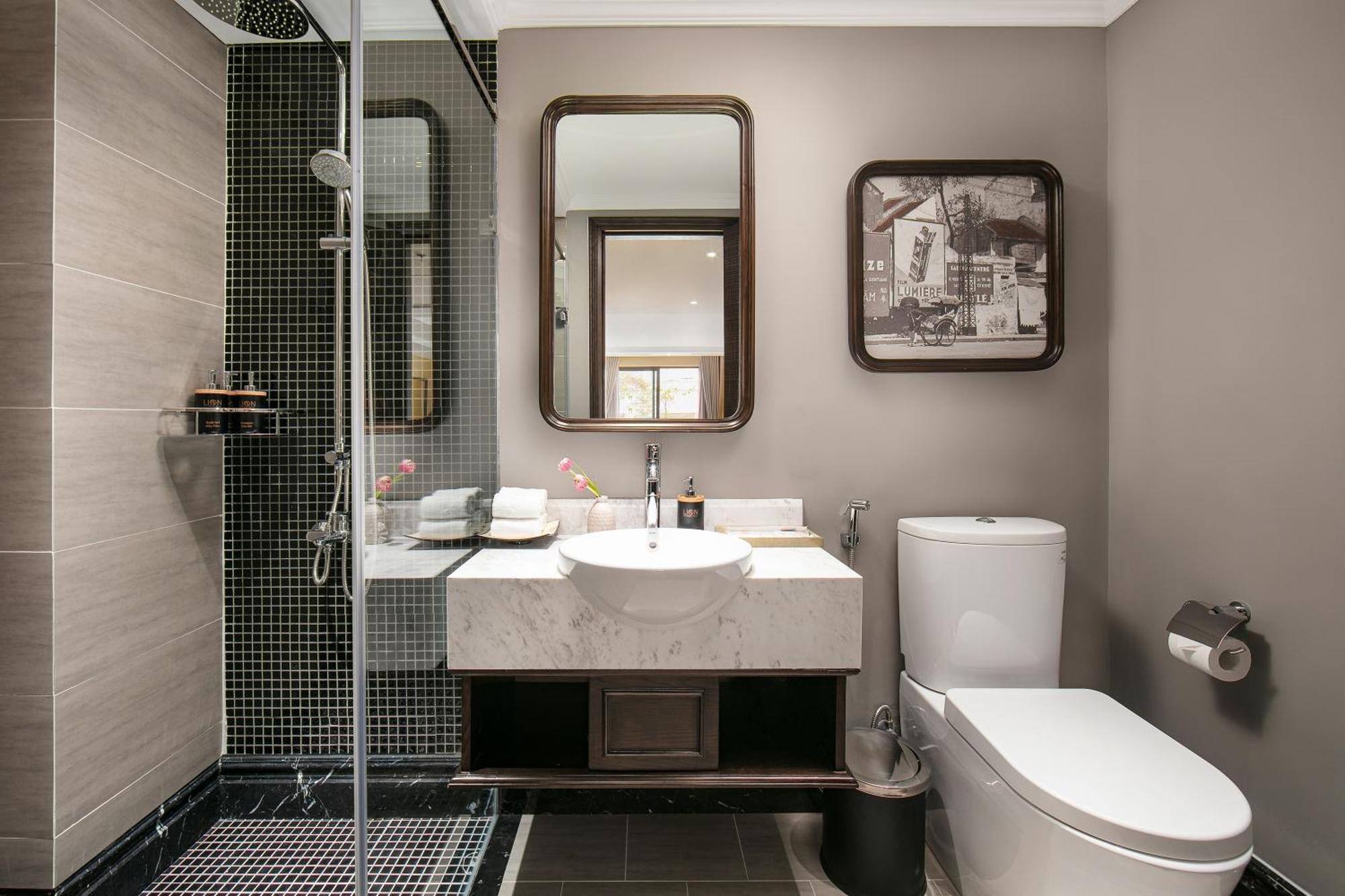 Lion Boutique & 4* Hanoi